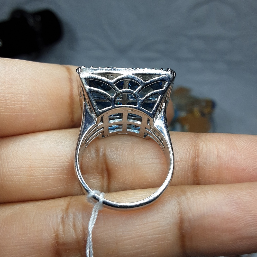 925 blue topaz ring. - Picture 3 of 4